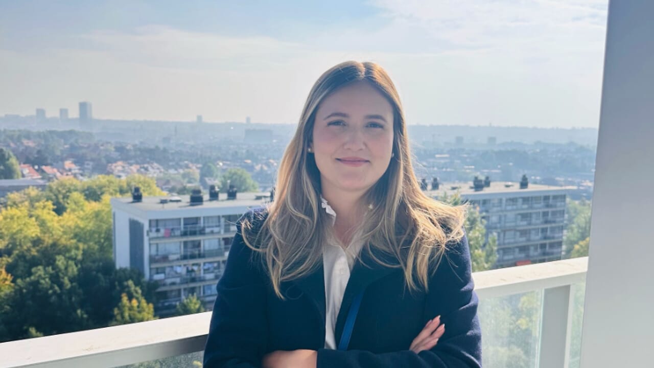 Marcela Gori assume sa charge contre les bénéficiaires du CPAS malgré la polémique